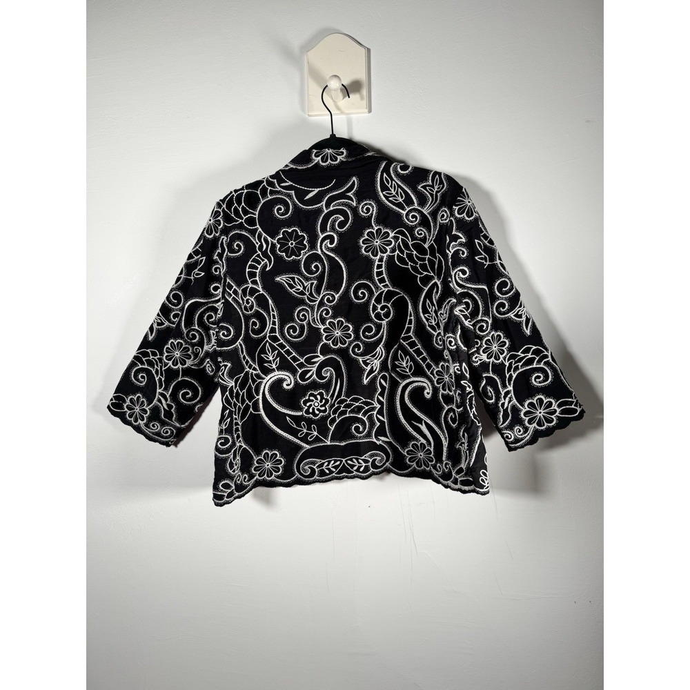 Coldwater Creek Womens 12 Black White‎ Paisley Embroidered Cropped Jacket Boho - Picture 2 of 3